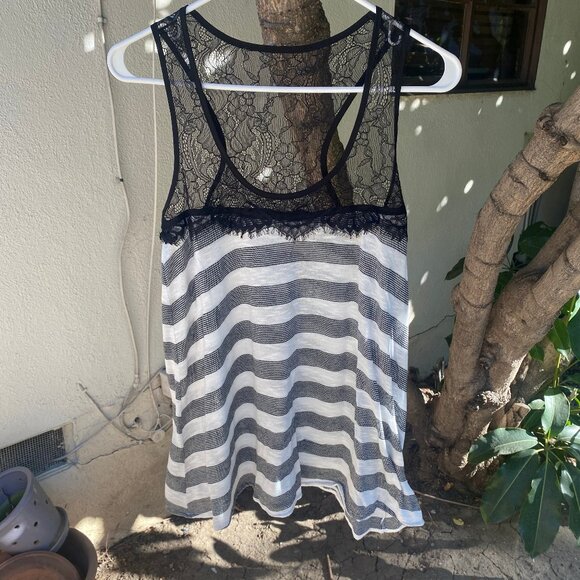 Women's Black Lace Striped Tank top Size Medium - Picture 3 of 10